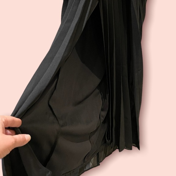 BEAUTIFUL Crinkle Dress By Joseph Ribkoff ****see listing for size**** - Picture 4 of 11